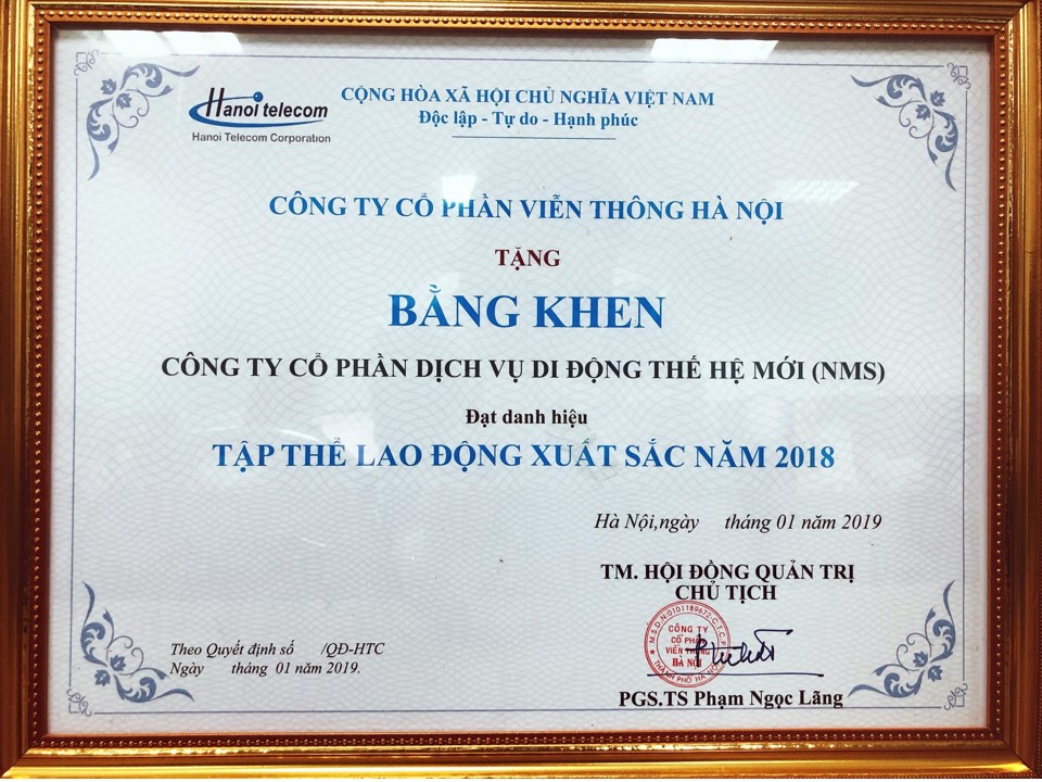 NMS trao tặng bằng khen