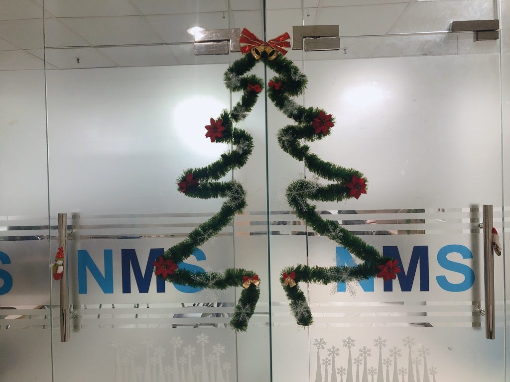 Không khí Noel ngập tràn khắp văn phòng - NMS Callcenter